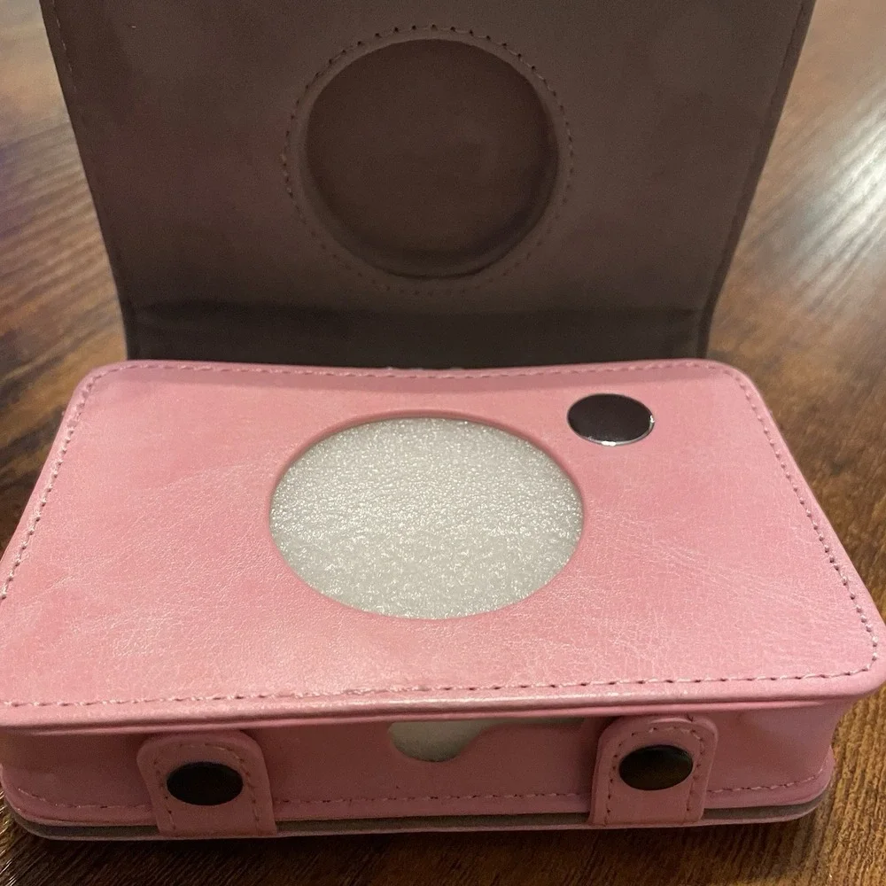 The Unbranded Brand case fujifilm